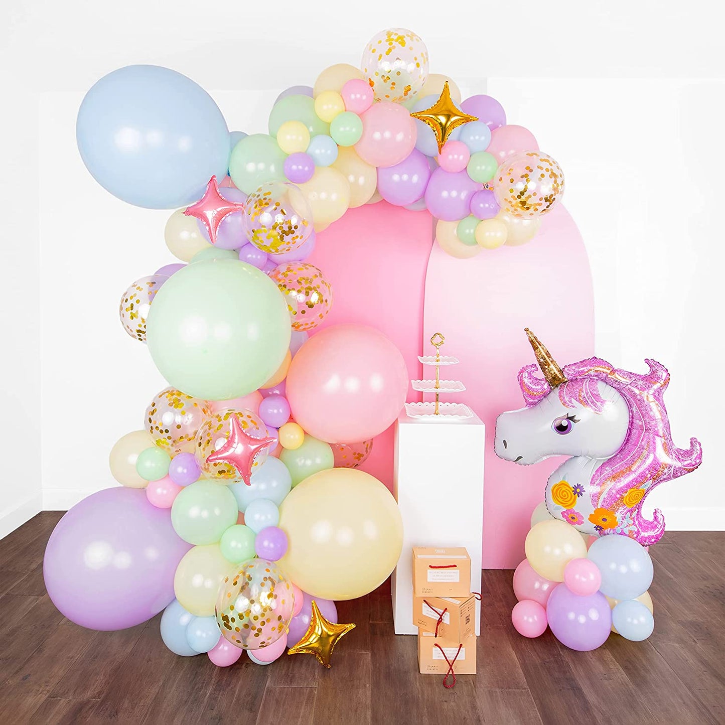 Macaron unicorn balloon garland